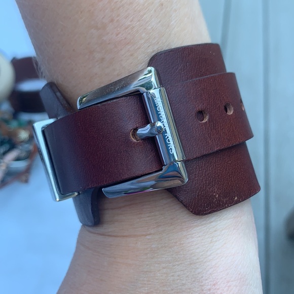 Michael Kors leather wrap bracelet - Picture 4 of 5